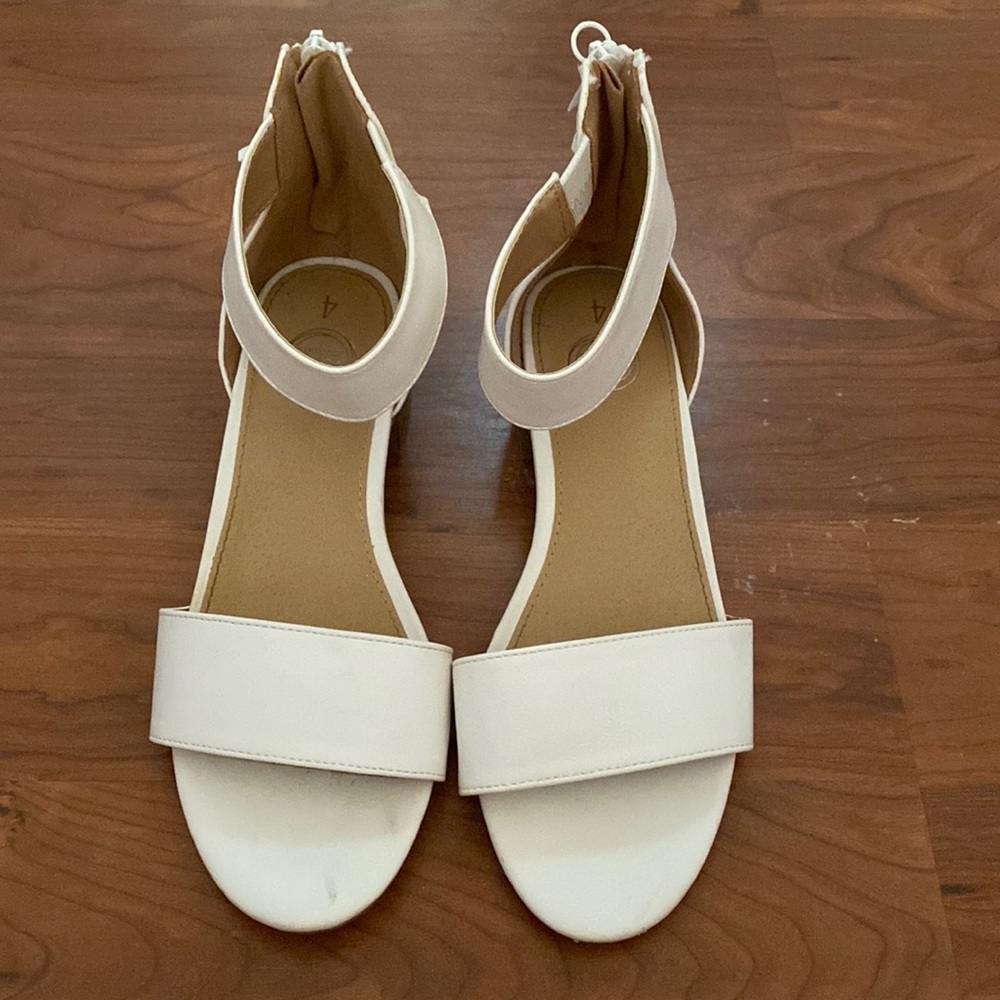 Heeled sandals, womens size 4